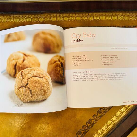 Peanut Butter Sweets Delicious Fun Easy Hardcover Cookbook - Picture 4 of 4